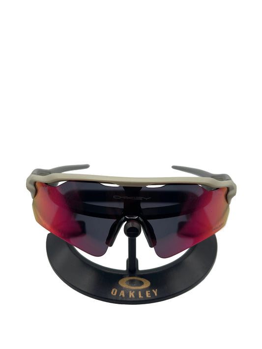Oakley RadarEV